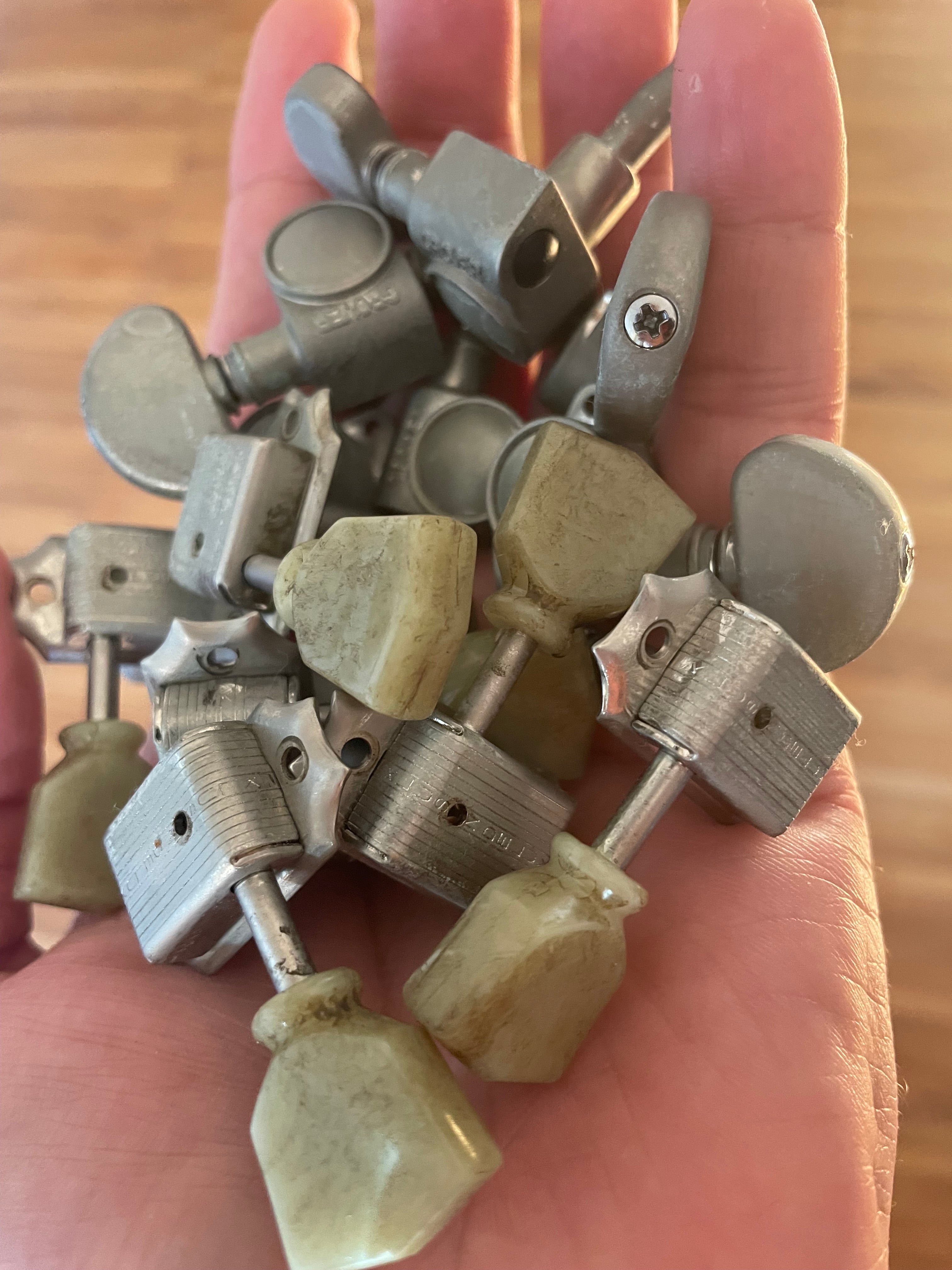 Tuners – 59 Parts - aged relic guitar parts for Gibson, Fender