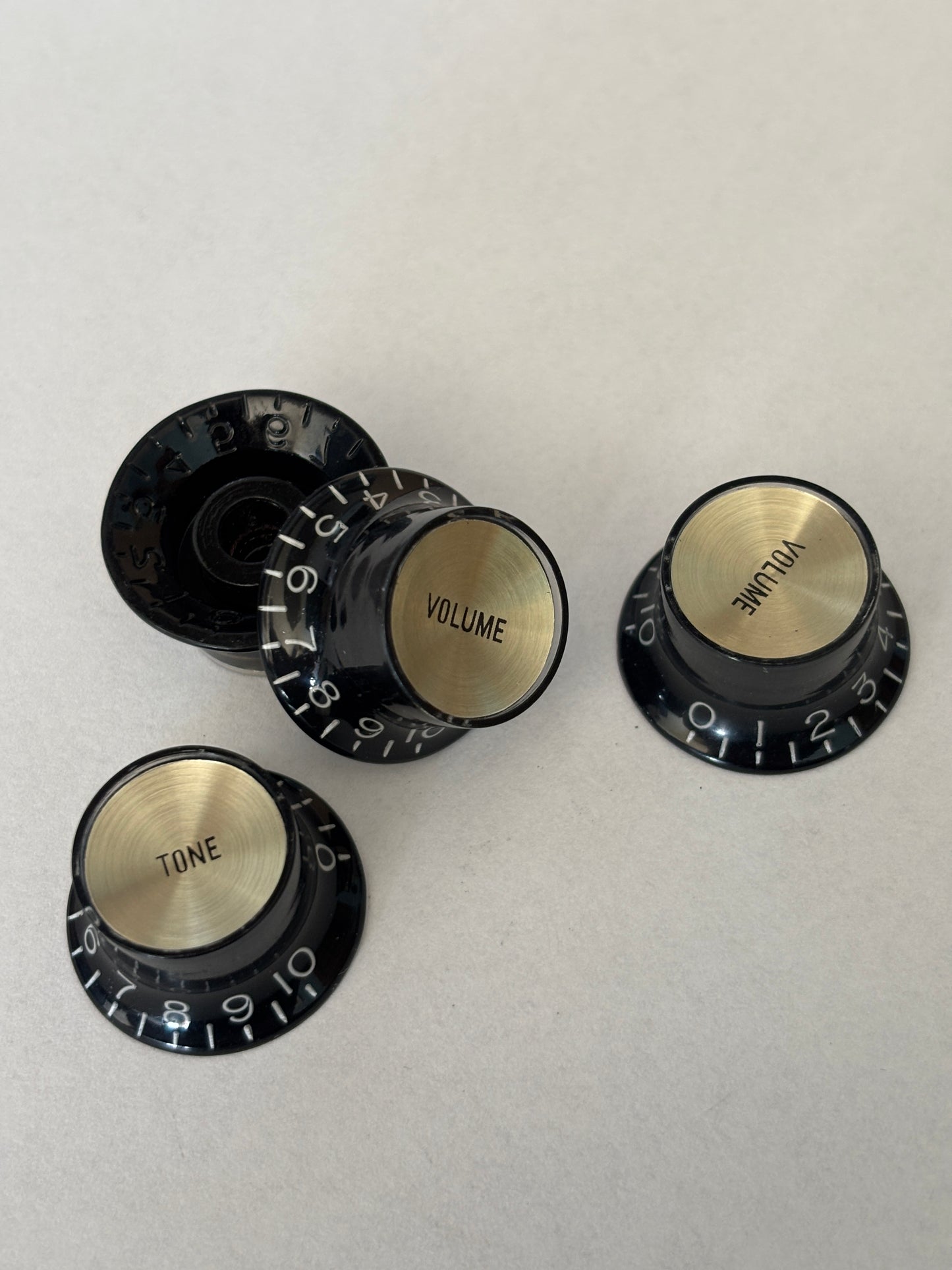Reflector knobs black/gold, set of 4, US Size, new