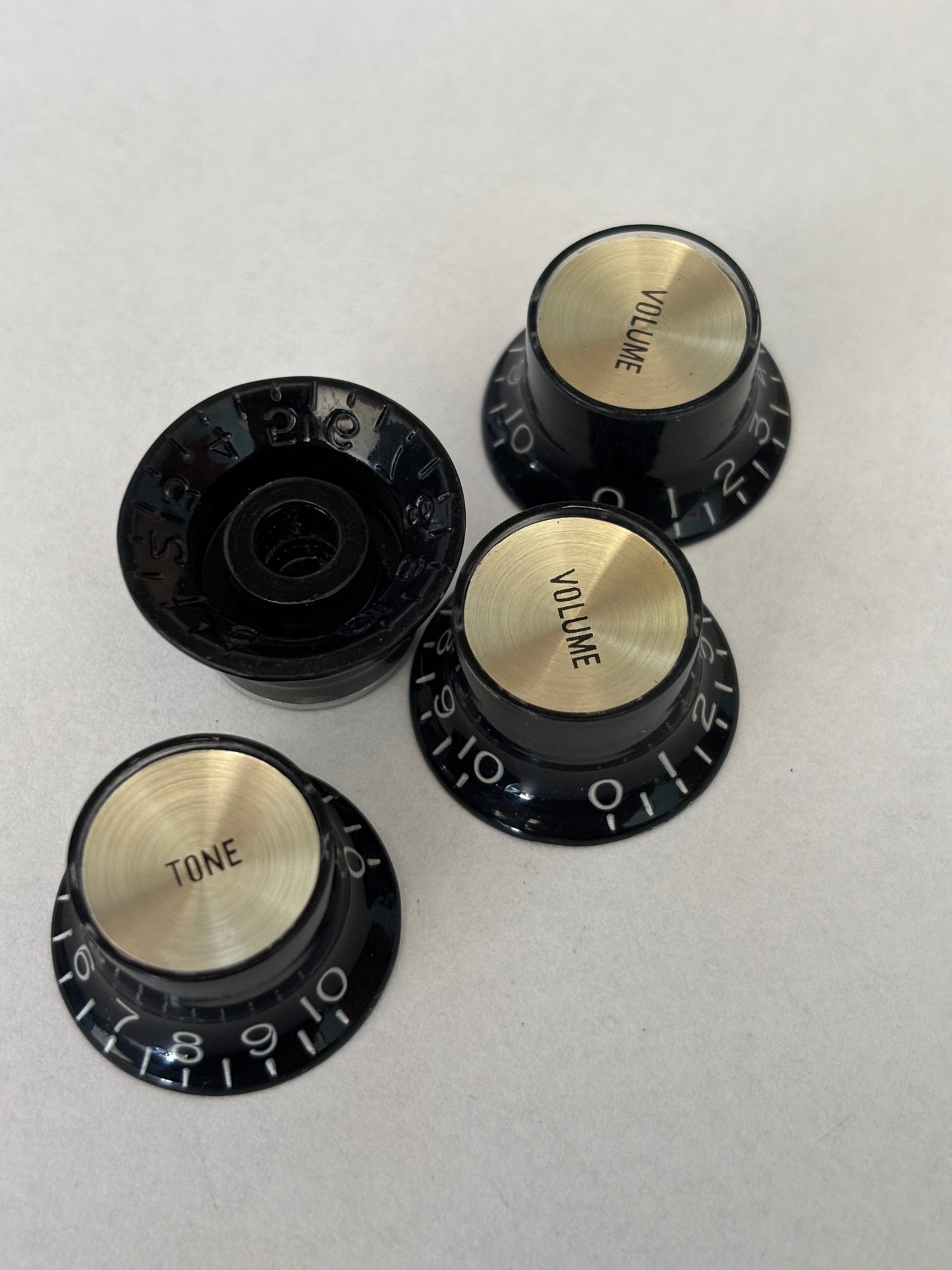 Reflector knobs black/gold, set of 4, US Size, new