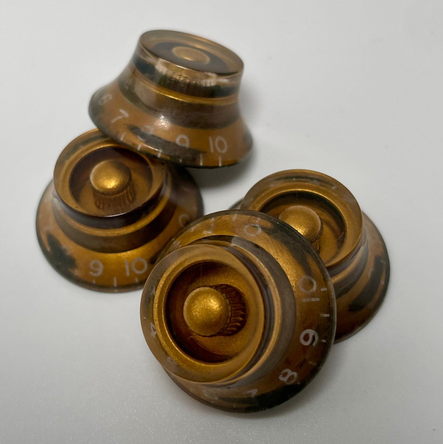 Aged Top Hat knobs gold, US size, Gibson, set of 4, painted numbers