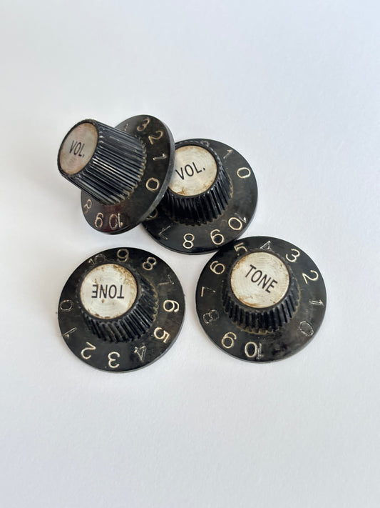 Set of 4 aged Gibson Witch Hat knobs black/silver, ES-335, relic, 59 Parts