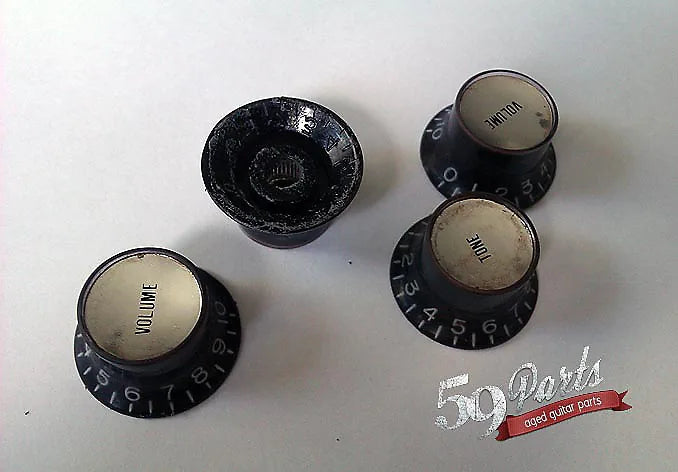Gibson Rd Knobs Aged Gibson Les Paul Reflector Knobs black/silver, relic, set of 4 – 59 ...