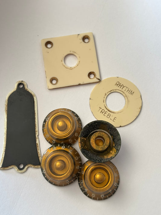 Aged Gibson Top Hat knobs, historic truss rod cover, 59 style toggle switch plate and jack plate set