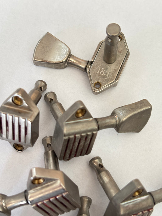 Aged Kluson Waffle Back tuners, set of 6, 59 Parts
