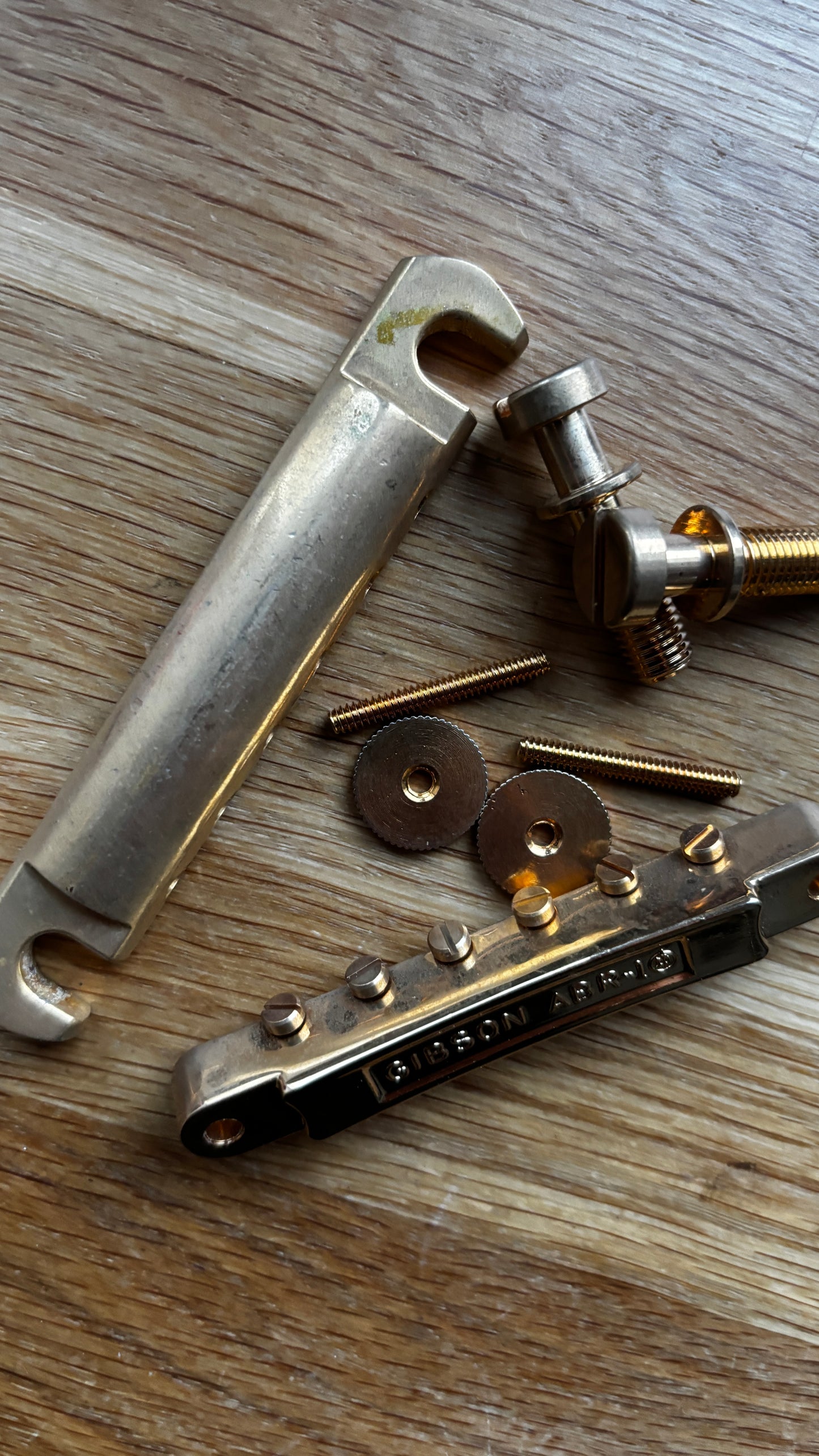 Aged Gibson GOLD Historic No-wire ABR-1 and stoptail set