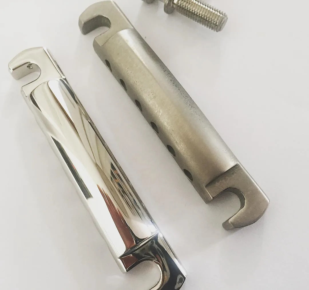 Aged aluminium lightweight tailpiece w/posts, Gibson Historic PTTP-060 stoptail, relic