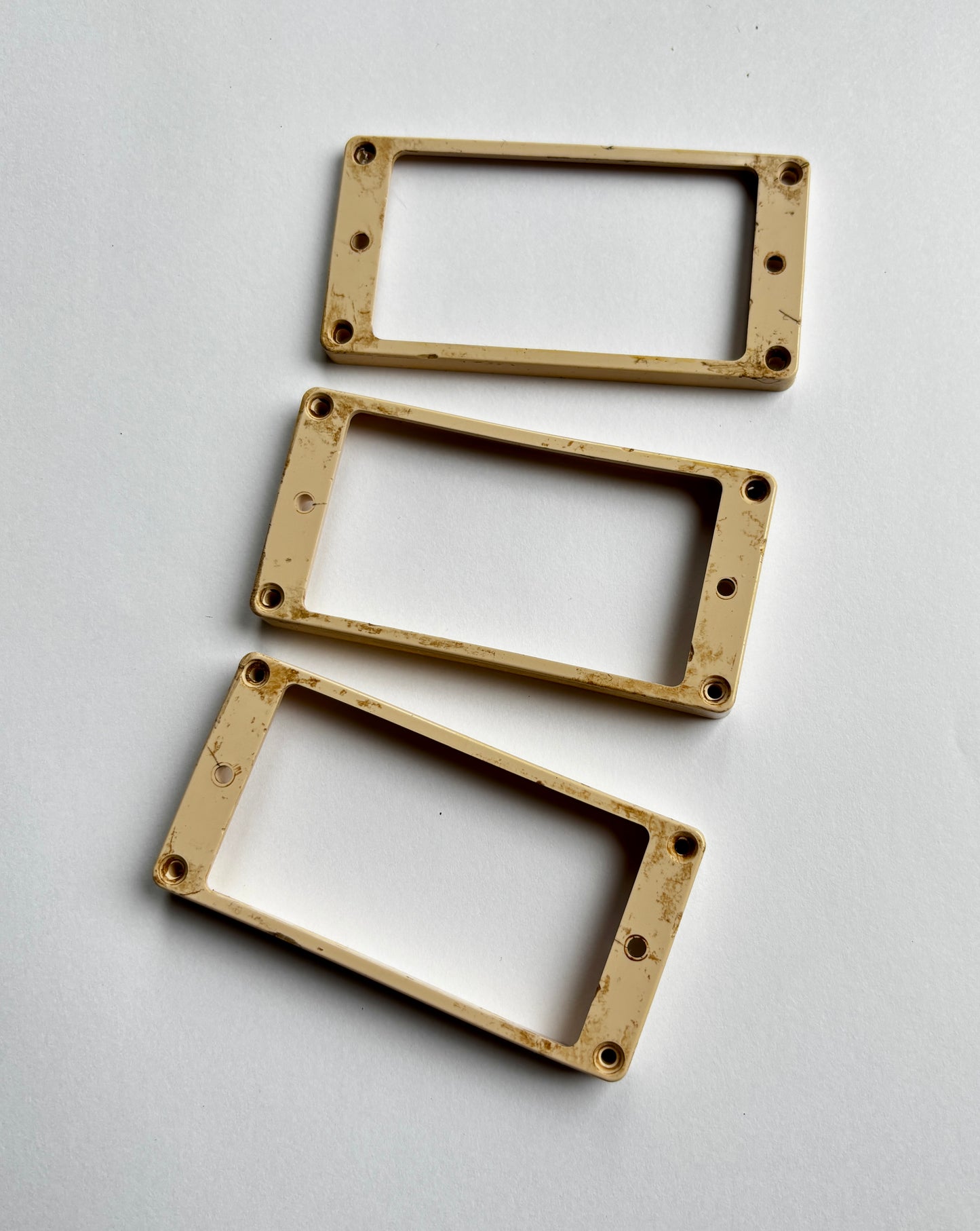Aged Les Paul 3 Pickup Rings set CAB CREAM Gibson Historic M69 rings, 59 Parts (kopia)
