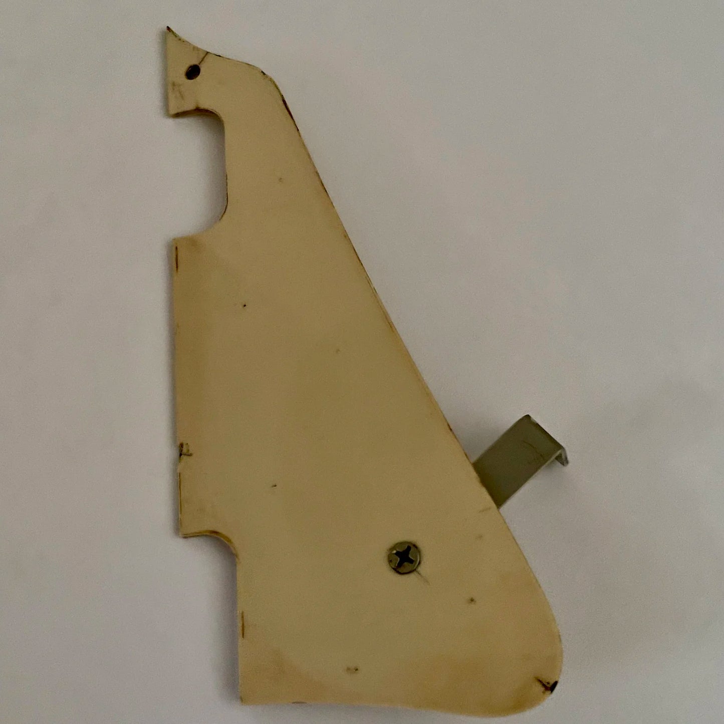 Aged Les Paul P90 Pickguard w/bracket and screws, CREAM, for Gibson Les Paul Historic