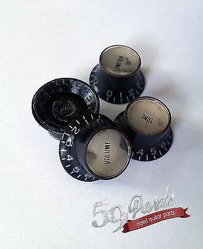 Aged Gibson Les Paul Reflector Knobs black/silver, relic, set of 4, 59 Parts