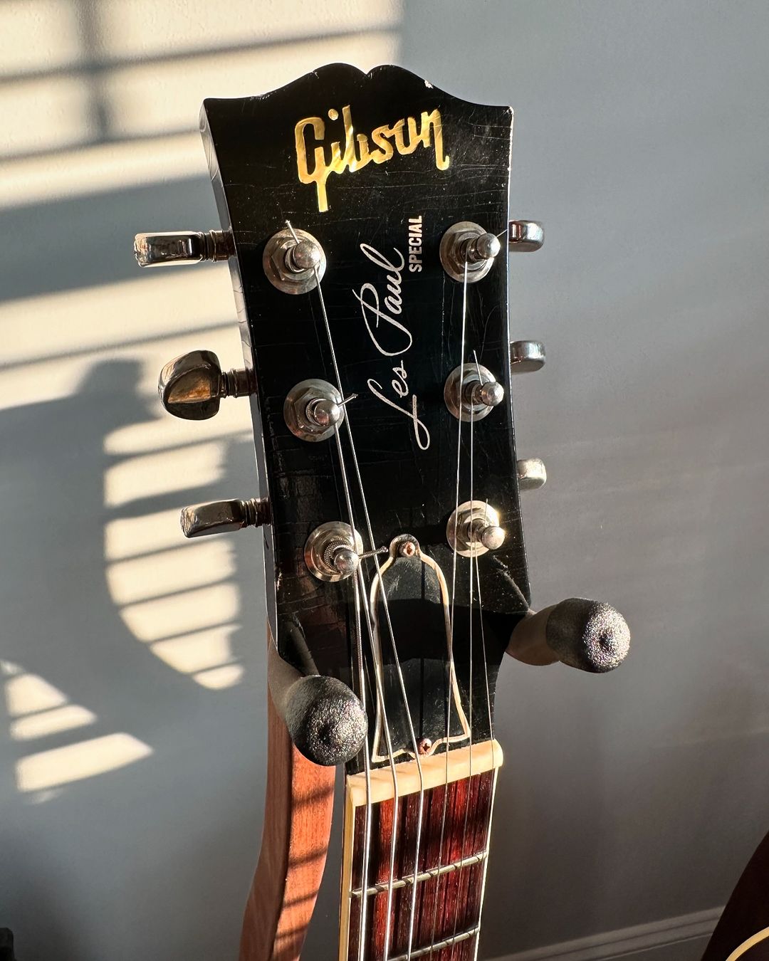 Hand aged historic truss rod cover Gibson Les Paul 1959, relic, aged, – 59  Parts - aged relic guitar parts for Gibson, Fender